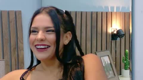 Mia Bellefort online show from February 5, 9:07 pm