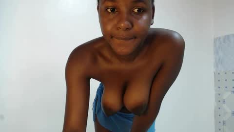 Snapshot of mia_c102130 chatting on March 10, 9:01 am MIA online show from March 10, 9:01 am