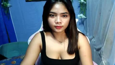 Mia online show from January 16, 7:56 pm