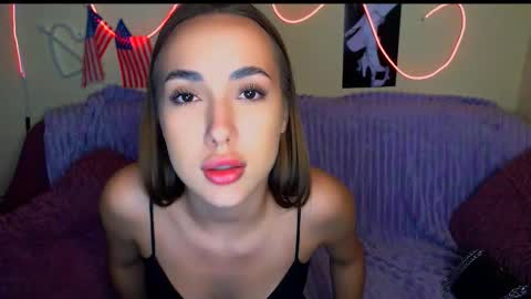 Snapshot of mia_cutie77 chatting on September 22, 11:25 am mia_cutie77 online show from September 22, 11:25 am