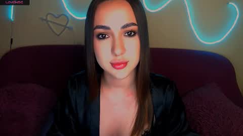 mia_cutie77 online show from November 28, 10:44 am