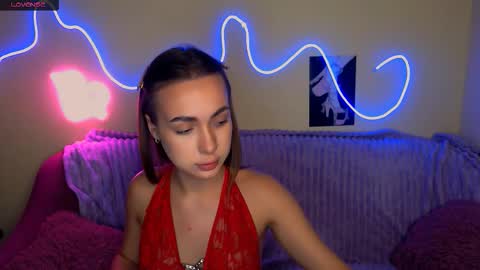 Snapshot of mia_cutie77 chatting on October 12, 9:46 am mia_cutie77 online show from October 12, 9:46 am