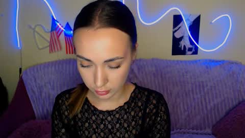 Snapshot of mia_cutie77 chatting on September 18, 10:52 am mia_cutie77 online show from September 18, 10:52 am