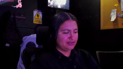 Snapshot of mia_daniela_ chatting on October 7, 4:19 am Mia daniela online show from October 7, 4:19 am