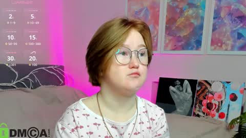 Mia online show from October 22, 3:10 am