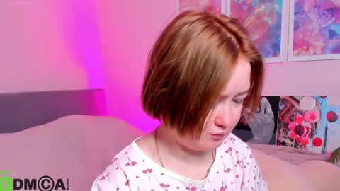 Mia online show from October 25, 2:56 am