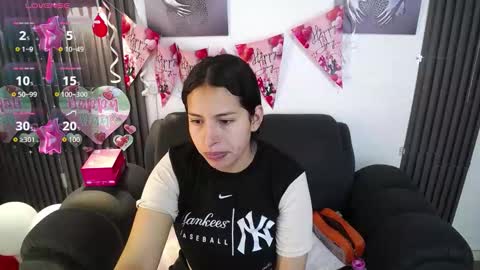 mia_garcia28 online show from February 16, 7:45 pm