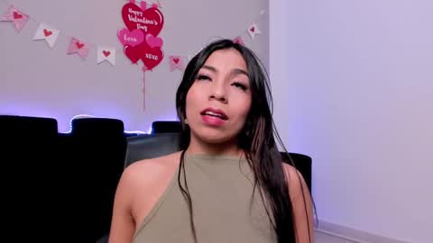 Mia online show from March 2, 3:37 pm