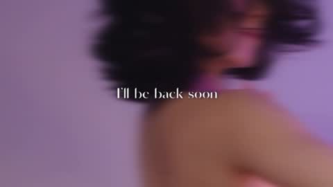 Mia online show from February 9, 6:00 pm