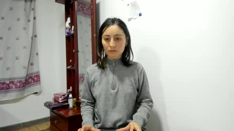 Snapshot of mia_kanee chatting on December 17, 1:29 am mia kaneee online show from December 17, 1:29 am