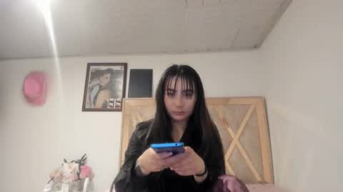 mia kaneee online show from October 30, 3:40 am