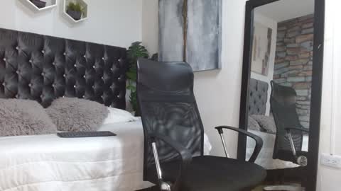 Snapshot of mia_kleim chatting on February 4, 11:38 pm MIA KLEIM online show from February 4, 11:38 pm