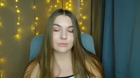 Snapshot of mia_lemm chatting on October 14, 9:23 am mia_lemm online show from October 14, 9:23 am