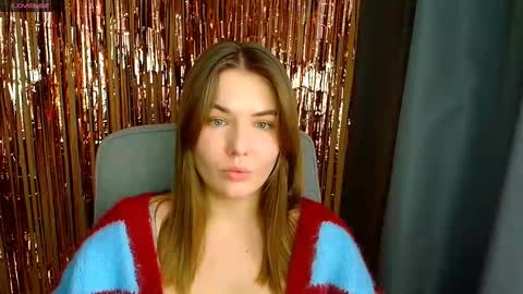 mia_lemm online show from February 5, 8:29 am