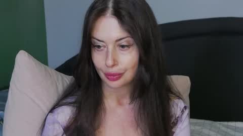 mia_lovi online show from March 10, 11:55 am