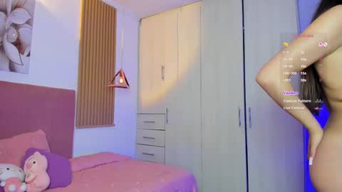 Mia Nevaeh - follow me online show from September 17, 9:40 pm