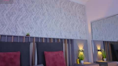 MIa online show from November 29, 2:25 pm