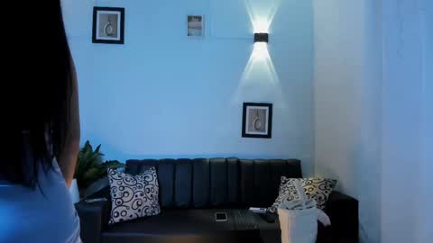 Snapshot of mia_petite72 chatting on October 1, 11:14 pm mia_petite72 online show from October 1, 11:14 pm