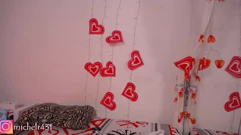 Snapshot of mia_reys chatting on February 15, 11:39 am mia reys online show from February 15, 11:39 am
