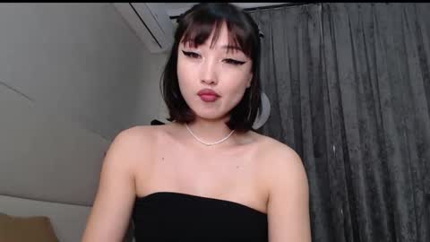 Mia Rie online show from April 19, 4:24 am