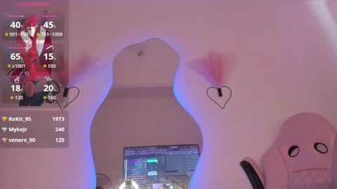 mia_royal online show from April 3, 1:51 pm