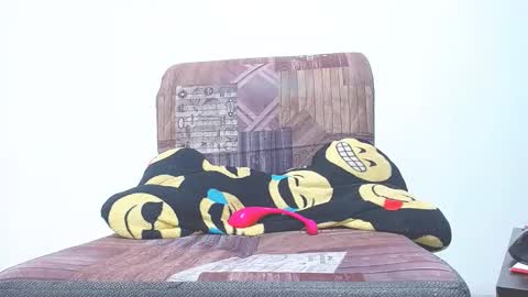 Snapshot of mia_saint20 chatting on March 11, 1:37 am Cintia Rodriguez online show from March 11, 1:37 am