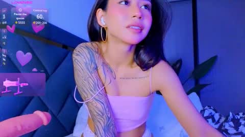 Mia online show from March 14, 6:23 pm