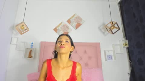 Mia Suarez online show from November 24, 11:36 pm