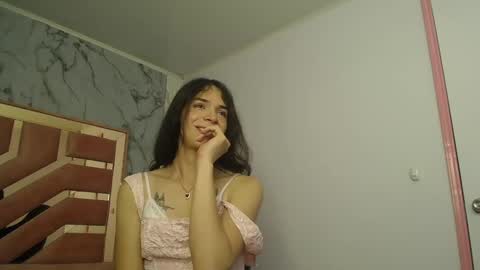 Snapshot of mia_swift_ch chatting on October 3, 3:59 am mia_swift_ch online show from October 3, 3:59 am