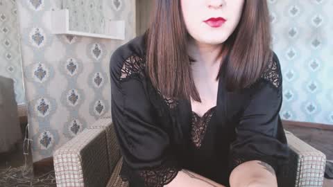 mia_wallase online show from April 4, 7:26 am