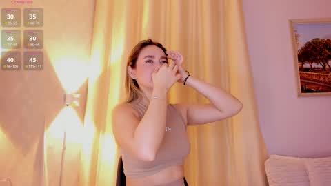 Mia White  online show from March 17, 1:16 pm