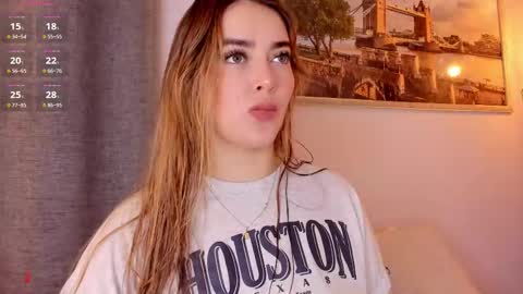 Snapshot of mia_white11 chatting on March 8, 12:30 pm Mia White online show from March 8, 12:30 pm