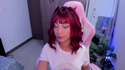 Snapshot of miaa_06 chatting on February 28, 4:21 am mia nicolle online show from February 28, 4:21 am