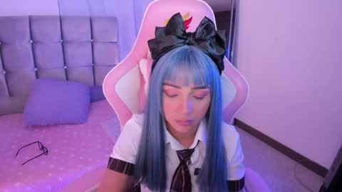 Snapshot of miaa_06 chatting on September 21, 4:05 am mia nicolle online show from September 21, 4:05 am