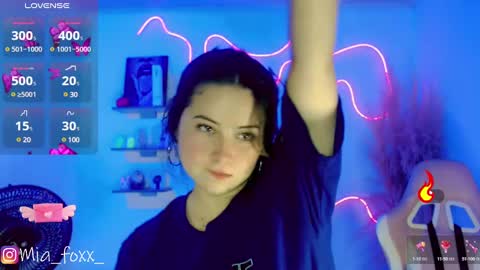 Snapshot of miaa_foxx_ chatting on March 1, 5:09 am Mia online show from March 1, 5:09 am