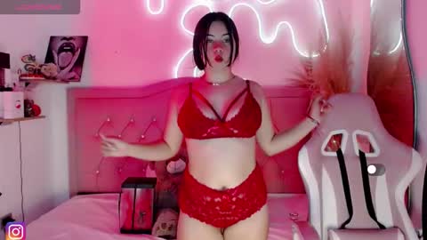 Snapshot of miaa_foxx_ chatting on September 12, 12:12 am Mia online show from September 12, 12:12 am
