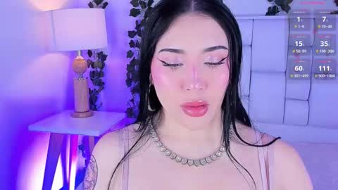 Mia online show from February 22, 11:57 am