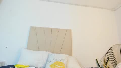 Snapshot of miaa_khaliffa_ chatting on September 30, 1:54 pm Mia online show from September 30, 1:54 pm