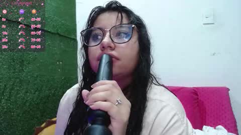 miaa_smiith1 online show from November 4, 10:05 am