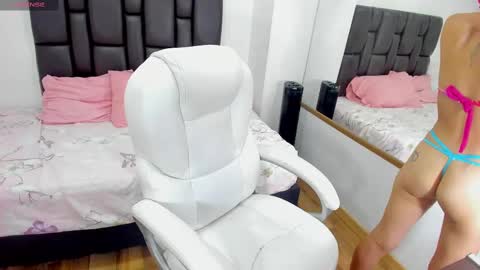 mia sofia online show from January 17, 3:43 pm