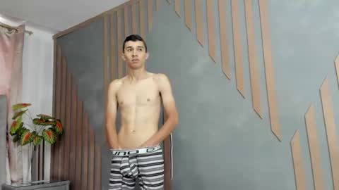 miaandrony online show from April 13, 12:53 pm