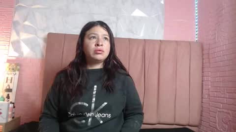 miadoll303av online show from December 15, 12:45 pm