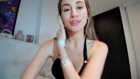 Snapshot of miaduval chatting on September 20, 11:08 pm Mia online show from September 20, 11:08 pm