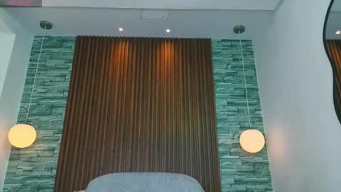 miagomezx online show from March 13, 7:50 pm