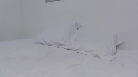 Snapshot of miahale chatting on January 31, 3:30 am Ms Mia Owner Of Your Mind online show from January 31, 3:30 am