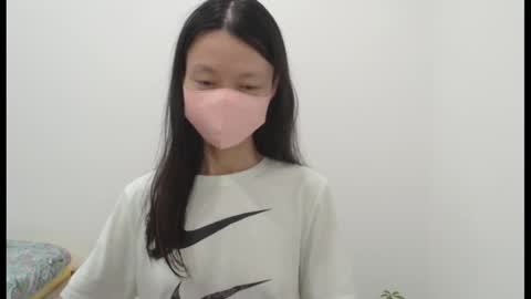 Snapshot of miahchan68 chatting on October 12, 10:22 pm miahchan68 online show from October 12, 10:22 pm