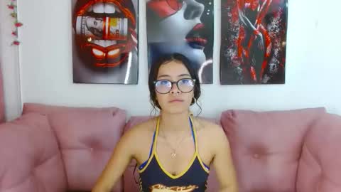 miahotcs online show from April 8, 3:26 pm