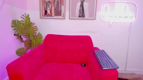 Mia Khalifa online show from November 14, 4:03 am