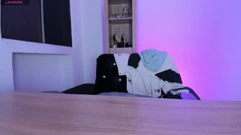 Mia Lenox online show from October 13, 2:02 am