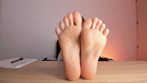 Mia Lenox online show from February 9, 2:59 am